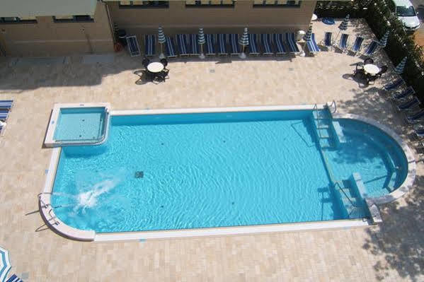 Hotel Miami Lido di Jesolo Luaran gambar